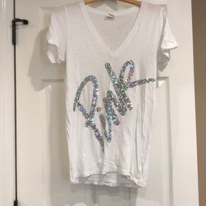 VS PINK v-neck tee